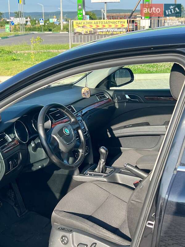 Лифтбек Skoda Superb 2011 в Ужгороде