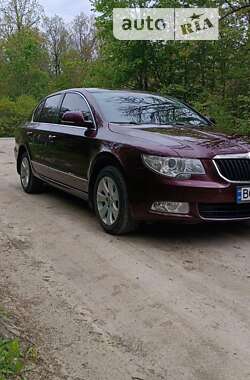 Универсал Skoda Superb 2011 в Томашполе