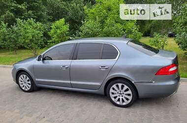 Ліфтбек Skoda Superb 2009 в Хмельницькому