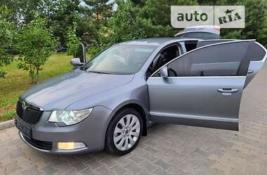 Лифтбек Skoda Superb 2009 в Хмельницком