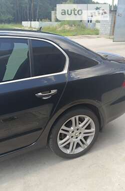 Ліфтбек Skoda Superb 2010 в Славуті