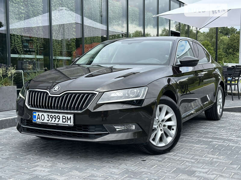 Ліфтбек Skoda Superb 2018 в Ужгороді