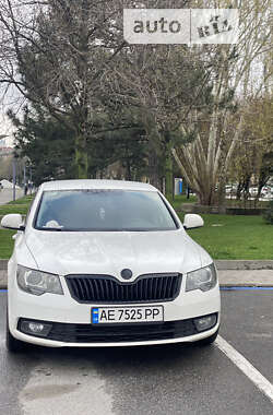 Лифтбек Skoda Superb 2013 в Днепре