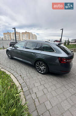Универсал Skoda Superb 2017 в 