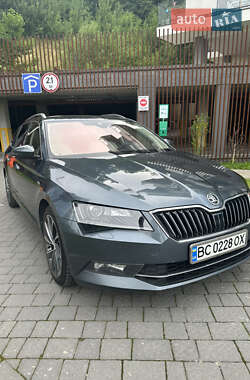 Универсал Skoda Superb 2017 в 