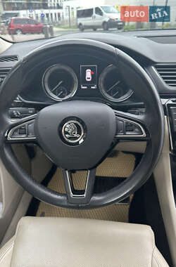 Универсал Skoda Superb 2017 в 