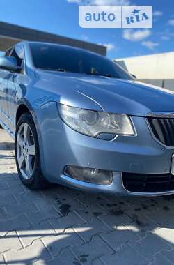 Лифтбек Skoda Superb 2009 в Тернополе