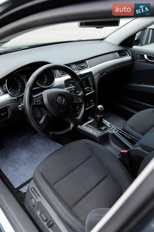 Универсал Skoda Superb 2015 в Киеве