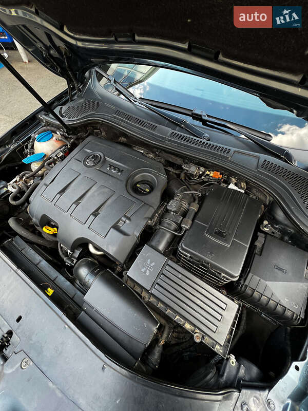 Универсал Skoda Superb 2015 в Киеве