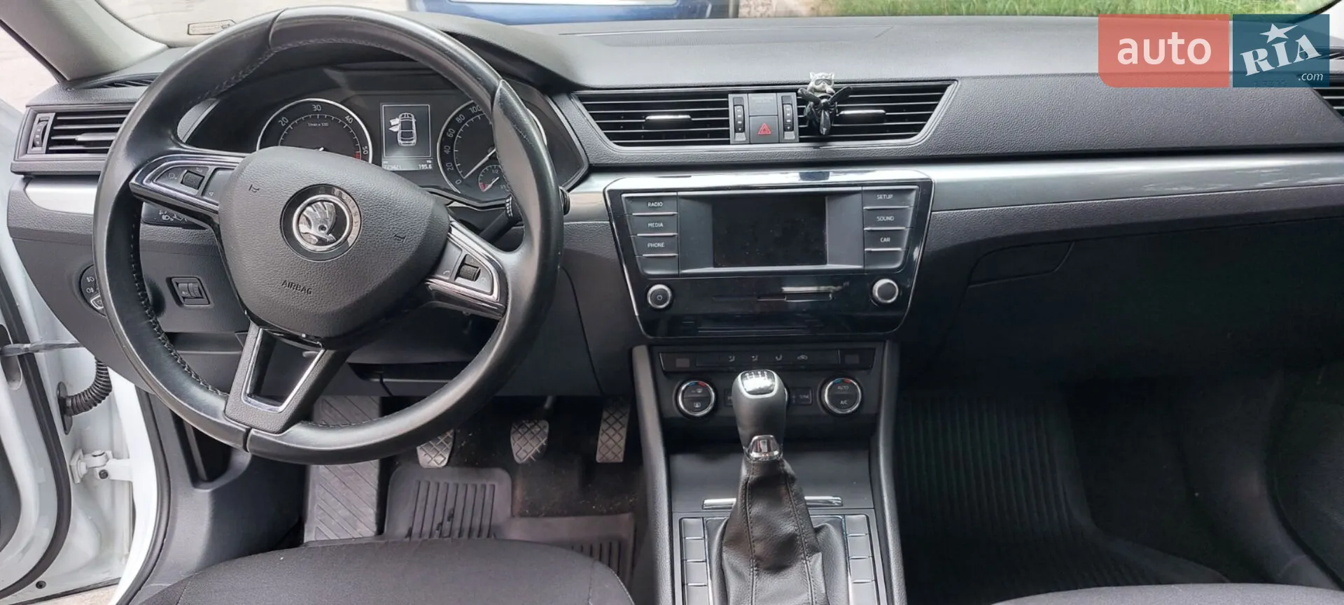 2015 Skoda Superb - мініатюра 11