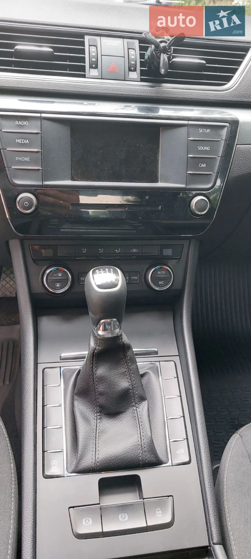 2015 Skoda Superb - мініатюра 16