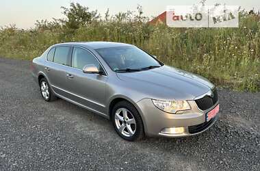 Лифтбек Skoda Superb 2008 в 