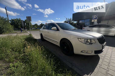 Ліфтбек Skoda Superb 2009 в Львові