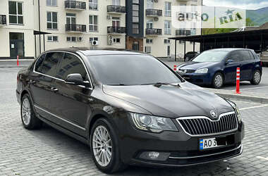 Ліфтбек Skoda Superb 2014 в Сваляві