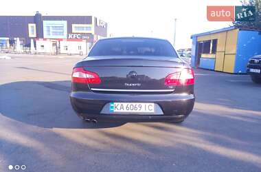 Лифтбек Skoda Superb 2012 в 