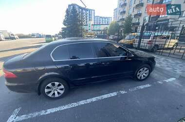 Лифтбек Skoda Superb 2012 в 