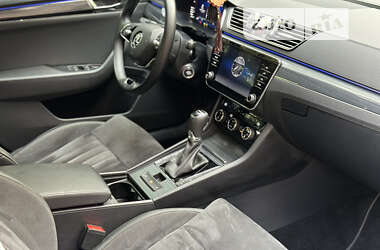 Лифтбек Skoda Superb 2022 в 