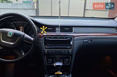 Ліфтбек Skoda Superb 2012 в 
