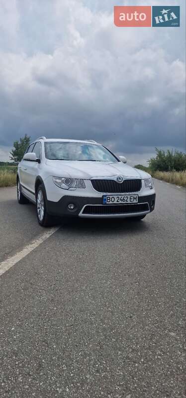 Skoda Superb 2012