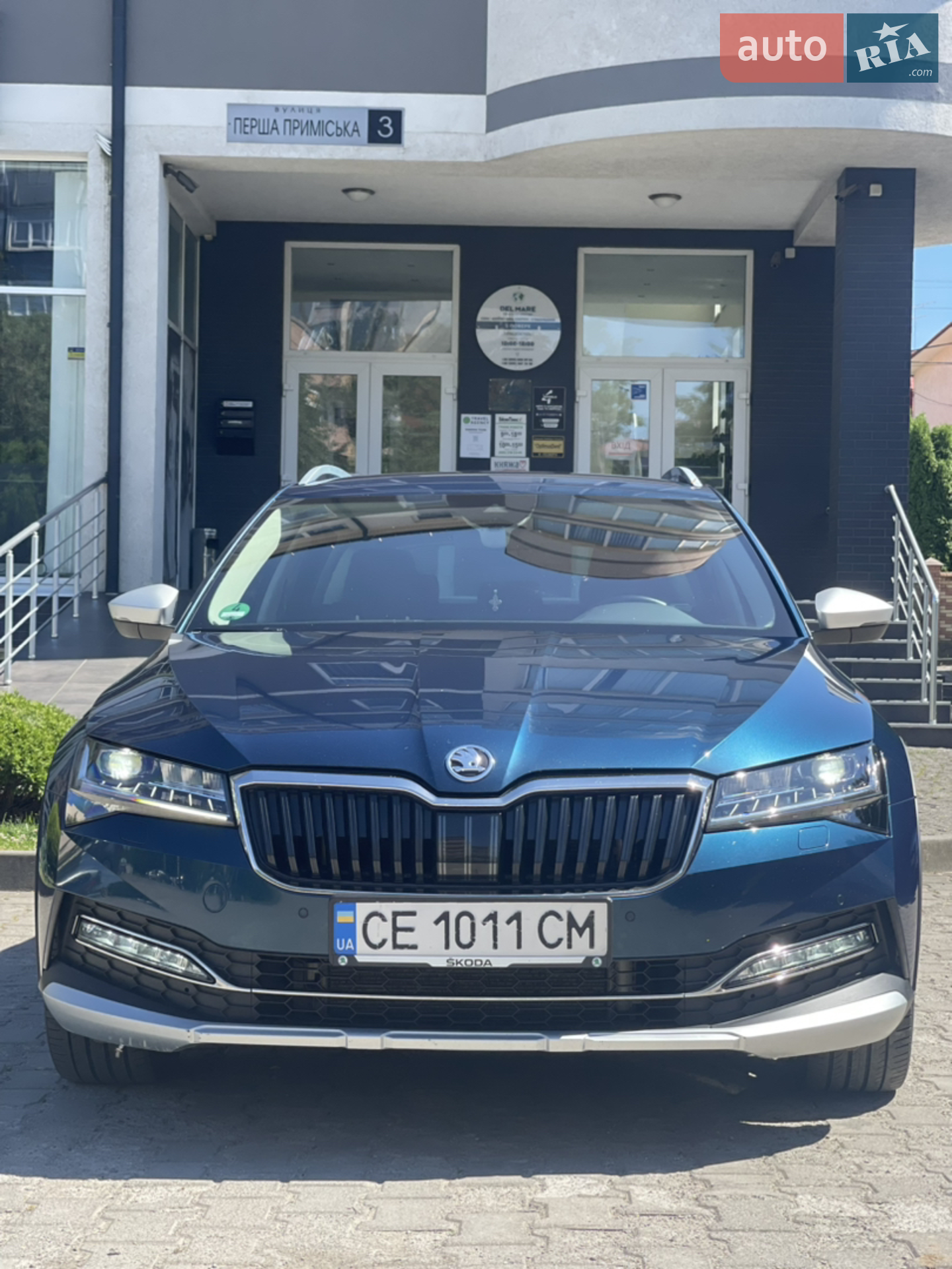 2019 Skoda Superb - мініатюра 2