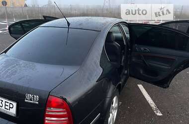 Лифтбек Skoda Superb 2006 в 