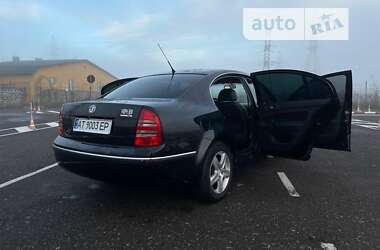 Лифтбек Skoda Superb 2006 в 