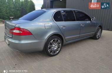 Ліфтбек Skoda Superb 2010 в 