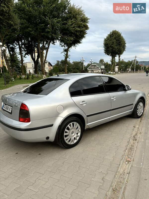 Ліфтбек Skoda Superb 2008 в Львові