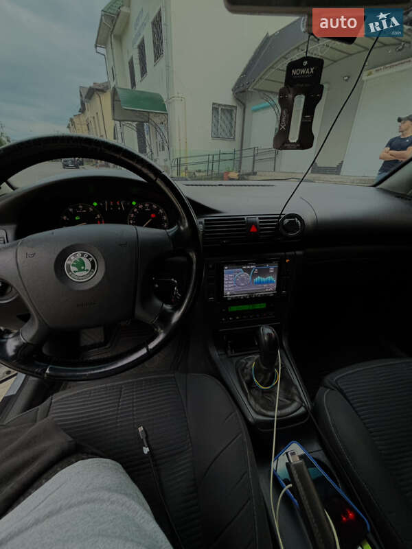 Ліфтбек Skoda Superb 2008 в Львові
