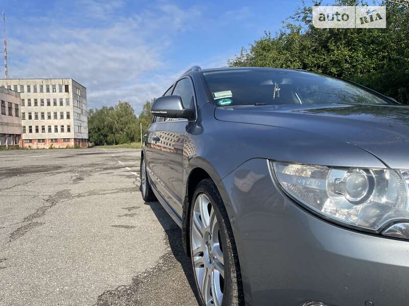 Универсал Skoda Superb 2011 в Тернополе