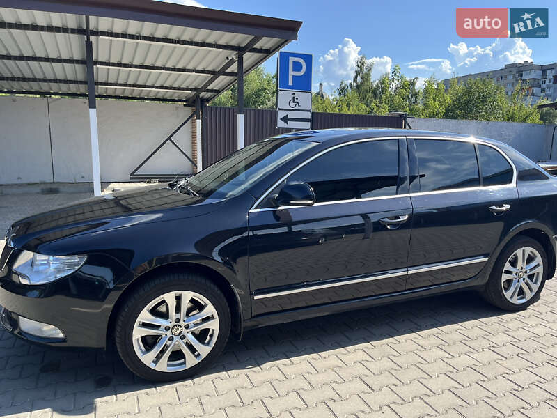 Лифтбек Skoda Superb 2012 в Червонограде