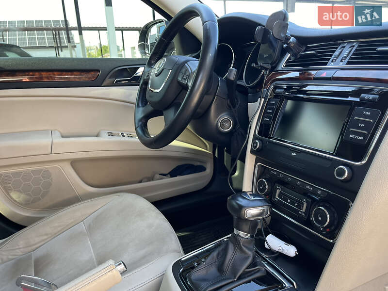 Ліфтбек Skoda Superb 2012 в Шептицькому