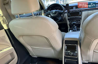 Лифтбек Skoda Superb 2012 в Червонограде