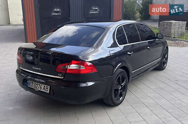 Лифтбек Skoda Superb 2011 в 