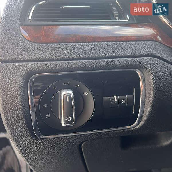 Лифтбек Skoda Superb 2011 в Калуше