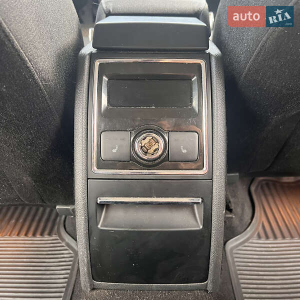 Лифтбек Skoda Superb 2011 в Калуше