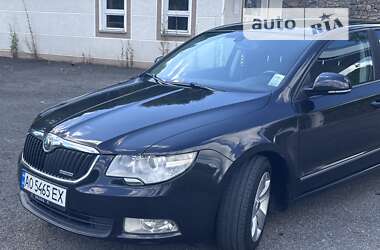 Ліфтбек Skoda Superb 2011 в Хусті