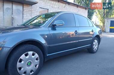 Лифтбек Skoda Superb 2008 в 