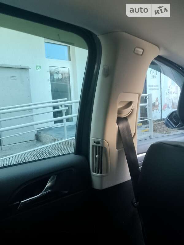 Лифтбек Skoda Superb 2011 в Тернополе