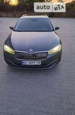 Универсал Skoda Superb 2020 в Бориславе