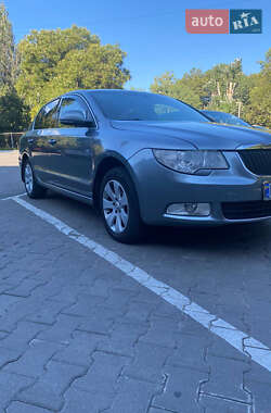 Лифтбек Skoda Superb 2009 в 
