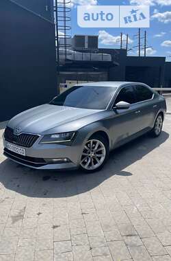 Ліфтбек Skoda Superb 2016 в Ужгороді