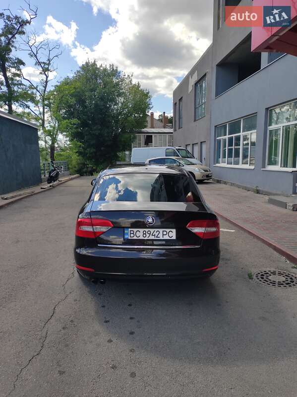 Лифтбек Skoda Superb 2013 в Киеве фото 7 Лифтбек Skoda Superb 2013 в Киеве