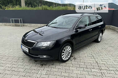 Универсал Skoda Superb 2013 в Ужгороде