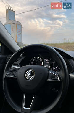 Универсал Skoda Superb 2017 в 