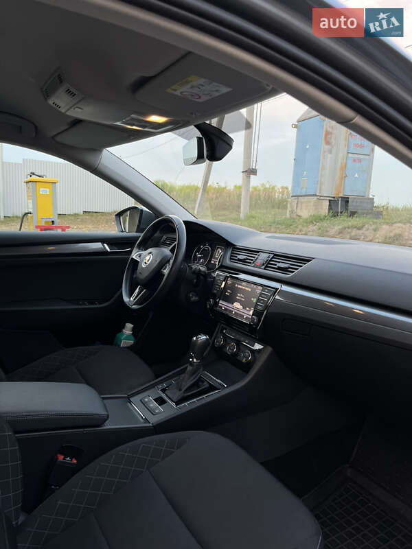 Універсал Skoda Superb 2017 в Луцьку фото 25 Універсал Skoda Superb 2017 в Луцьку