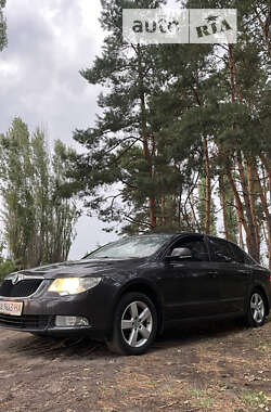 Лифтбек Skoda Superb 2011 в Кропивницком