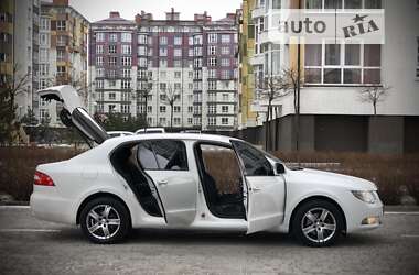 Ліфтбек Skoda Superb 2011 в Івано-Франківську