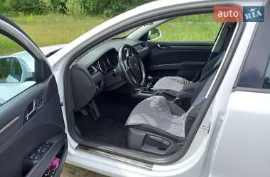 Лифтбек Skoda Superb 2015 в 