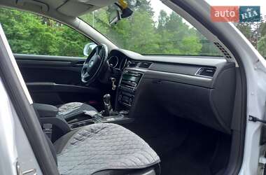 Лифтбек Skoda Superb 2015 в 